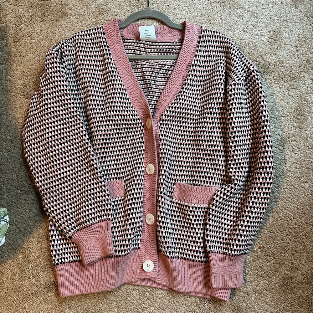 Varley tiffany textured knit cardigan, excellent condition.